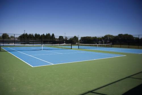 Tennis Courts 